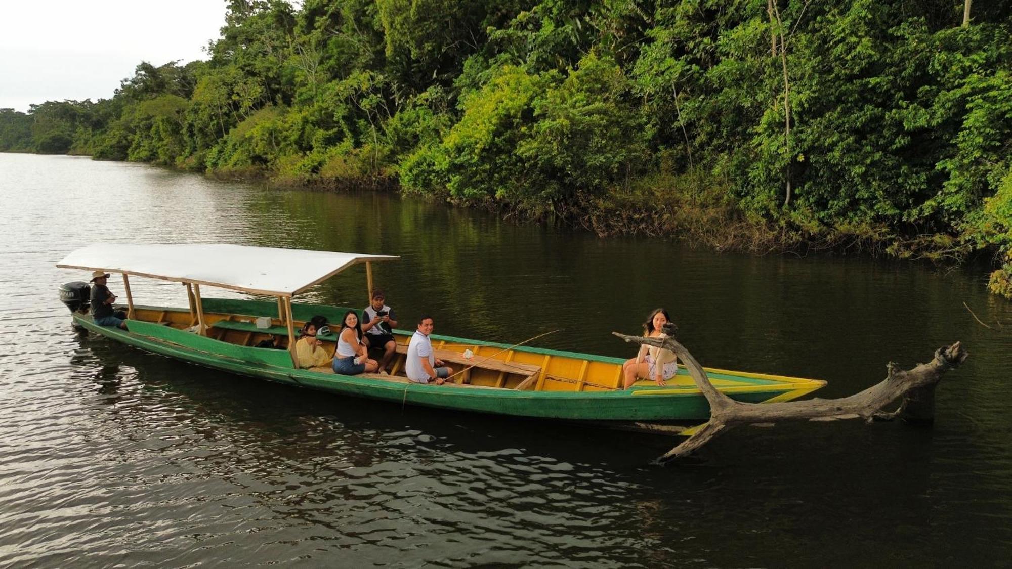 Valencia Lake Lodge Puerto Maldonado Luaran gambar